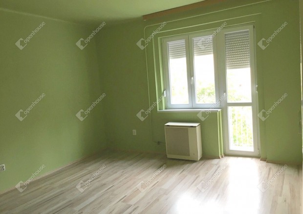 Miskolcon az �szak-kili�nban 2. emeleti j� �llapot� garzonlak�s elad�