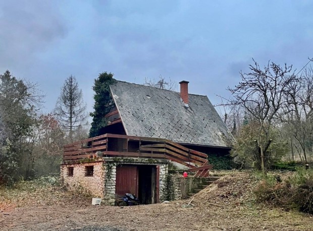 Miskolcon z�rtkerti ingatlan Elad�, kis h�zzal!