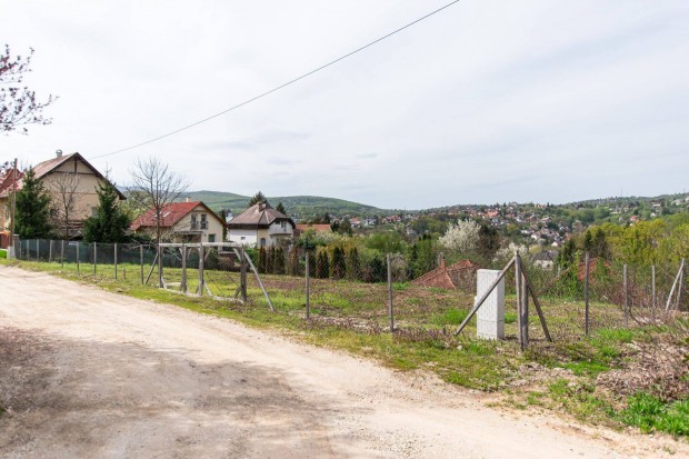 Miskolctapolcán panorámás építési telek eladó