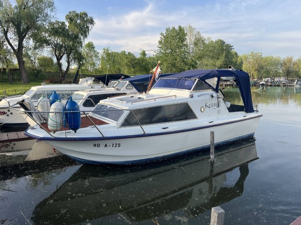 Mistral 680 + Suzuki 70le hajó, lakóhajó, túrahajó