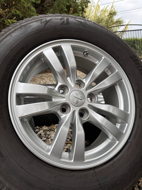 Mitshubishi 6,5x16 et38 5x114,3 gyari alufelni