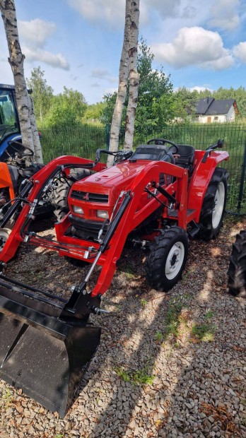 Mitsubishi 24,5LE kubota yanmar iseki carraro japán traktor goldoni