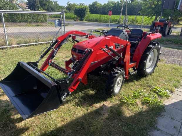 Mitsubishi 24,5LE kubota yanmar iseki carraro japán traktor goldoni