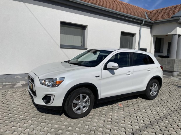 Mitsubishi ASX 1.6 DI-D Instyle Navi 4WD Kevés...