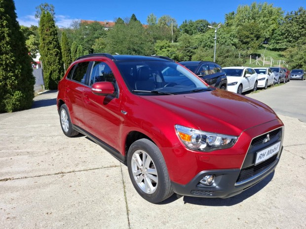 Mitsubishi ASX 1.6 Mivec Instyle Navi 2WD Xenon...