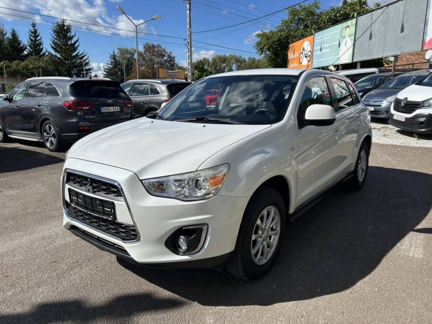 Mitsubishi ASX 1.6 Mivec Invite 2WD EU6 105ezer...