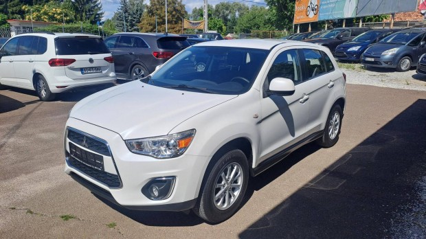 Mitsubishi ASX 1.6 Mivec Invite 2WD EU6 105ezer...