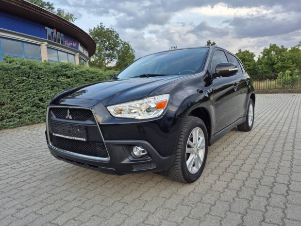 Mitsubishi ASX 1.6 Mivec Invite Friss műszaki/v...