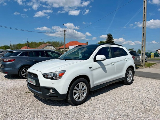 Mitsubishi ASX 1.8 DI-D Instyle Navi Navigáció....