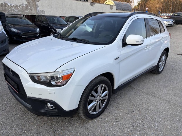 Mitsubishi ASX 1.8 DI-D Intense Panor�ma �vegte...