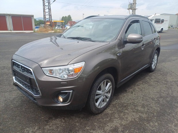 Mitsubishi ASX 2.2 DI-D Instyle Navi 4WD (Autom...