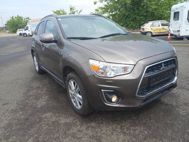 Mitsubishi ASX 2.2 DI-D Instyle Navi 4WD (Autom...