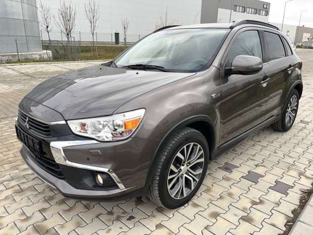 Mitsubishi ASX 2.2 DI-D Instyle Navi 4WD (Autom...