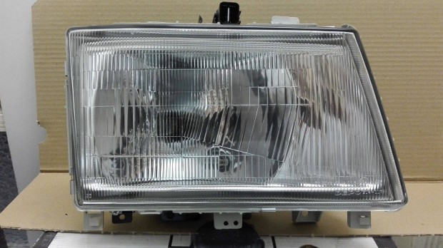 Mitsubishi Canter fényszóró jobb 2005 -> 2011-2012 -> (H4)