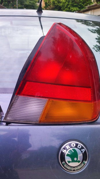 Mitsubishi Carisma I. jobb hátsó lámpa