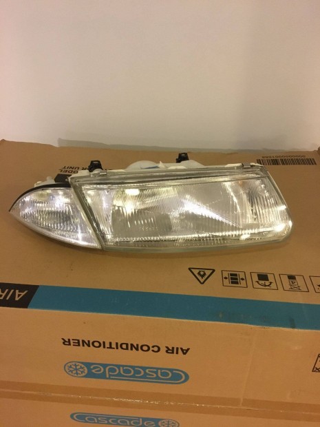 Mitsubishi Carisma fnyszr