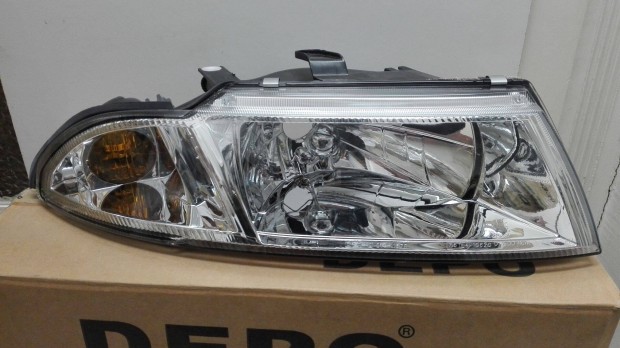 Mitsubishi Carisma fényszóró jobb 1999 -> 2002 (H4)