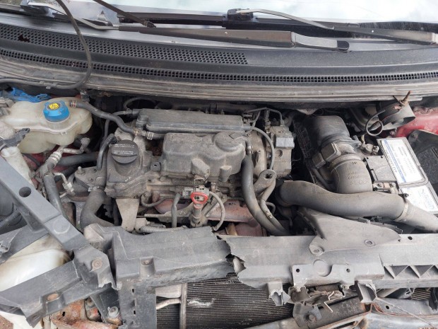 Mitsubishi Colt 1.5 Td komplett motor