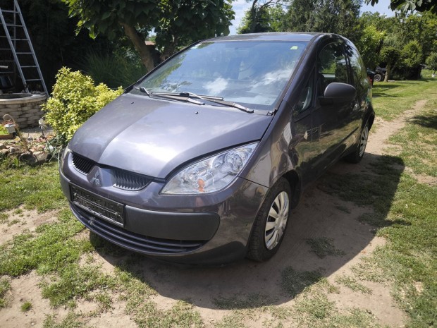 Mitsubishi Colt VI 04- lámpa lökhárító sárvédő motorhazteto homlokfal