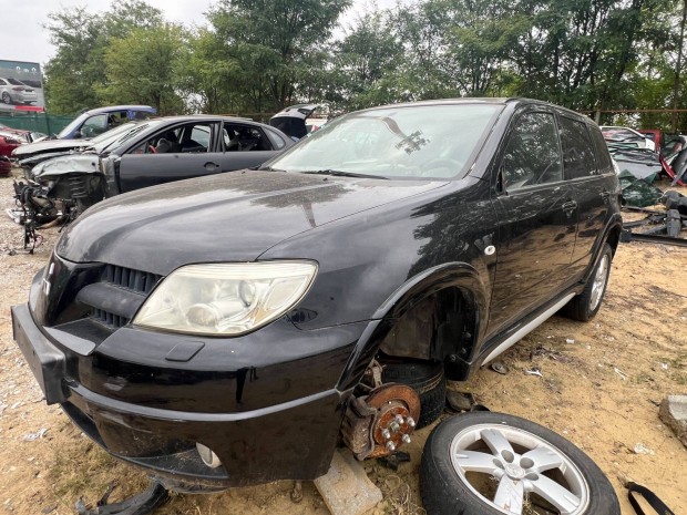 Mitsubishi Colt alkatrszek elad