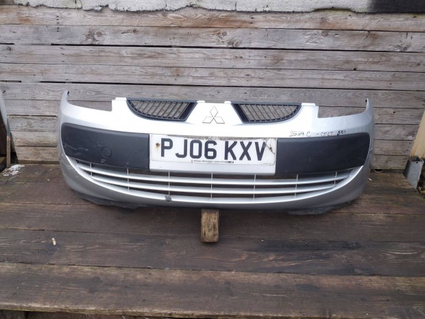 Mitsubishi Colt első lökhárító