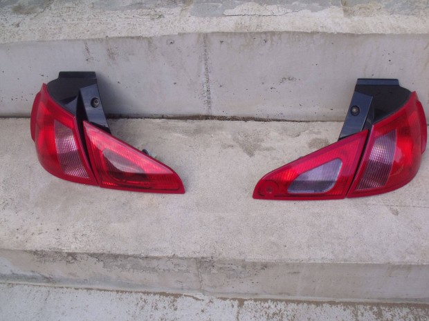 Mitsubishi Colt h�ts� l�mpa elad�