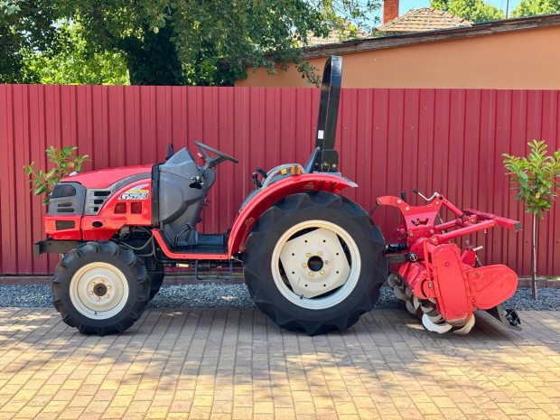 Mitsubishi GS23 japán kistraktor (Kubota Yanmar iseki MTZ T25 Zetor)