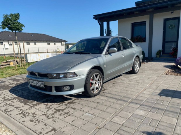 Mitsubishi Galant elad