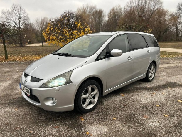 Mitsubishi Grandis 2.0DID