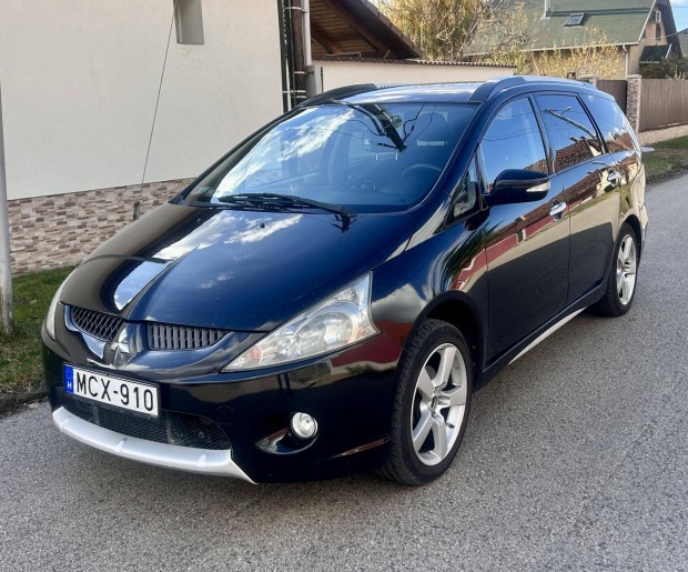 Mitsubishi Grandis 2.0 DI-D Special Edition 140...