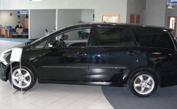 Mitsubishi Grandis Ajtvd Dszlc Oldalcsk