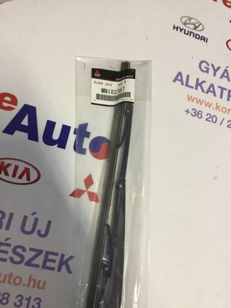 Mitsubishi Grandis GYÁRI vezető oldali ablaktörlő lapát MN182387