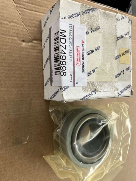Mitsubishi Grandis kinyomócsapágy MD749998