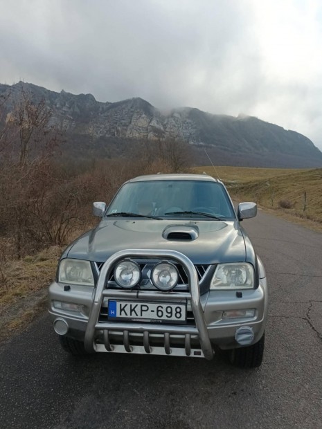 Mitsubishi L200 2,5 GLS 4WD, 2006. vjrat elad, friss mszakival. 