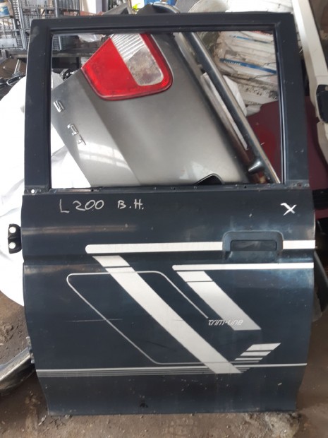 Mitsubishi L200 98-05 Bal H�ts� Ajt�