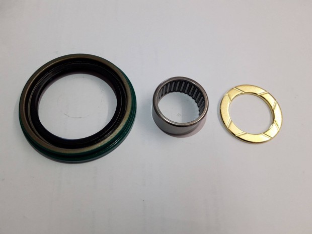 Mitsubishi L200 K74 Els tengelycsonk javtszett