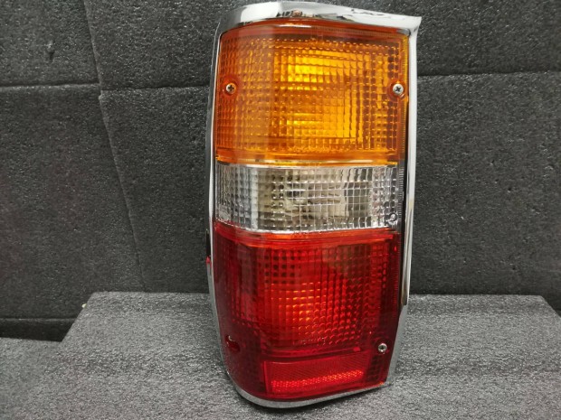 Mitsubishi L200 htslmpa bal 1987 -> 1995 krm kerettel