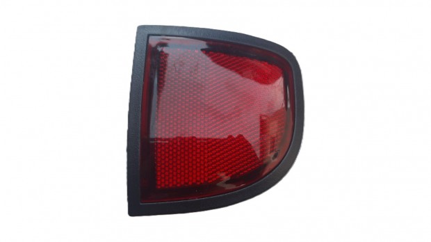 Mitsubishi L200 jobb h�ts� l�kh�r�t� f�nyvisszaver� prizma