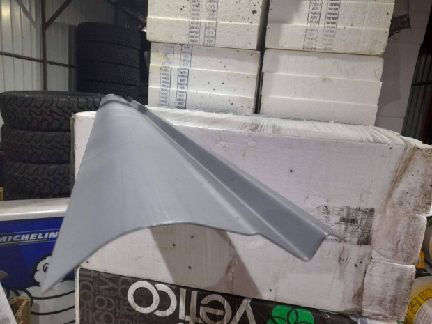 Mitsubishi L200 k�ls� k�sz�b elem