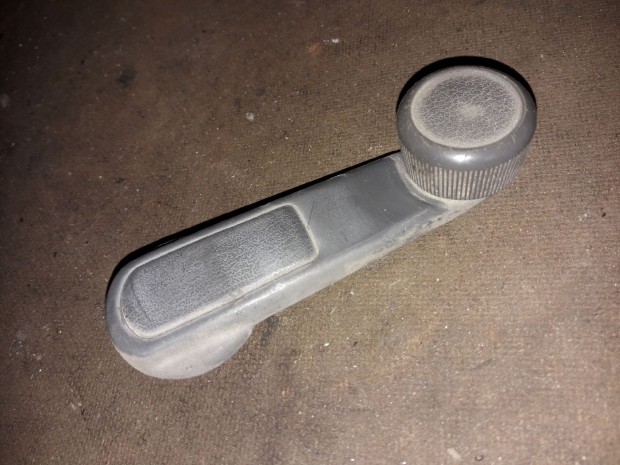 Mitsubishi L300 Ablakteker� Kar