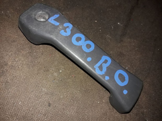 Mitsubishi L300 Bal Tol�ajt� Bels� Kilincs