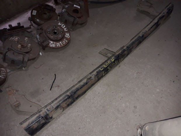 Mitsubishi L300 Els� L�kh�r�t� Merev�t�