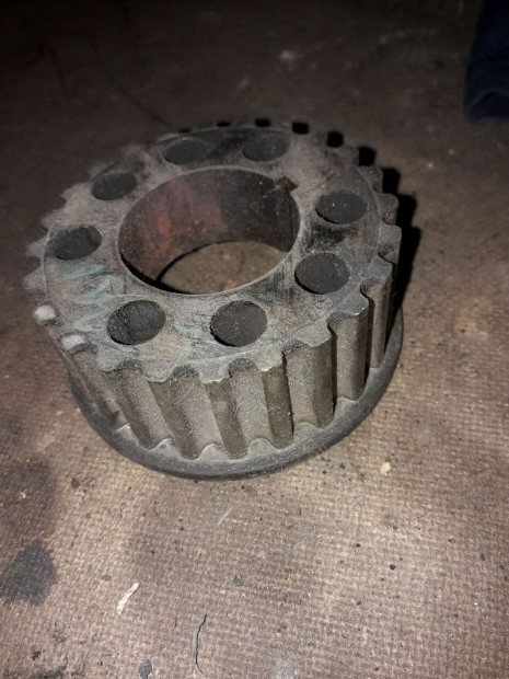 Mitsubishi L300 F�tengely Sz�jt�rcsa