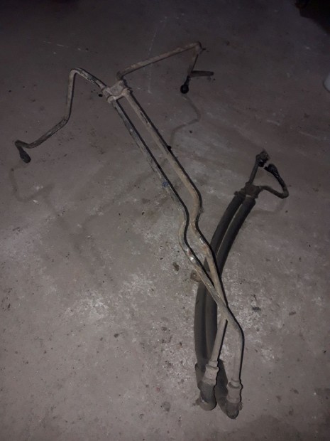 Mitsubishi L300 Szerv�cs�