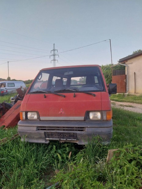 Mitsubishi L300 alkatrészek eladó