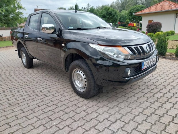 Mitsubishi L 200 2.4 DI-D Invite EURO6