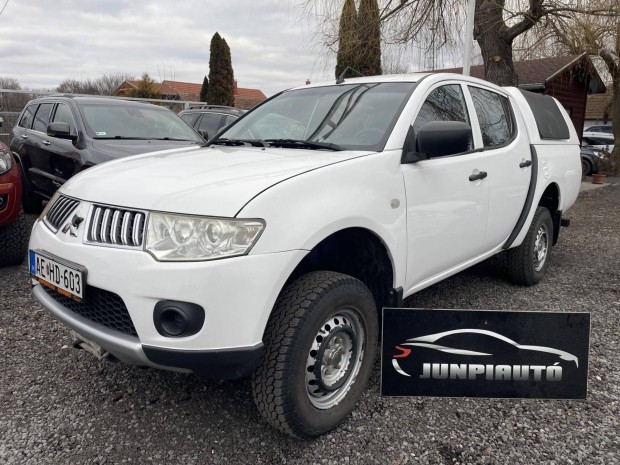 Mitsubishi L 200 2.5 4x4 Terepjáró Első difizár...