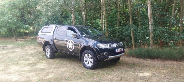 Mitsubishi L 200 Pick Up 2.5 D DC Instyle Navi...