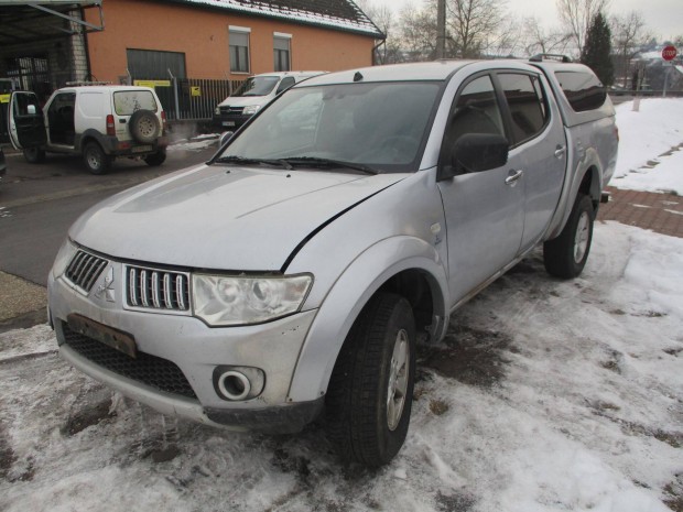 Mitsubishi L 200 Pick Up 2.5 D DC Intense Plus