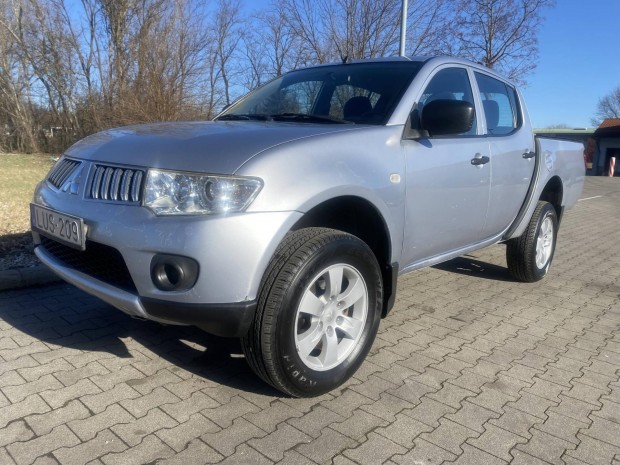 Mitsubishi L 200 Pick Up 2.5 D DC Invite EURO5...